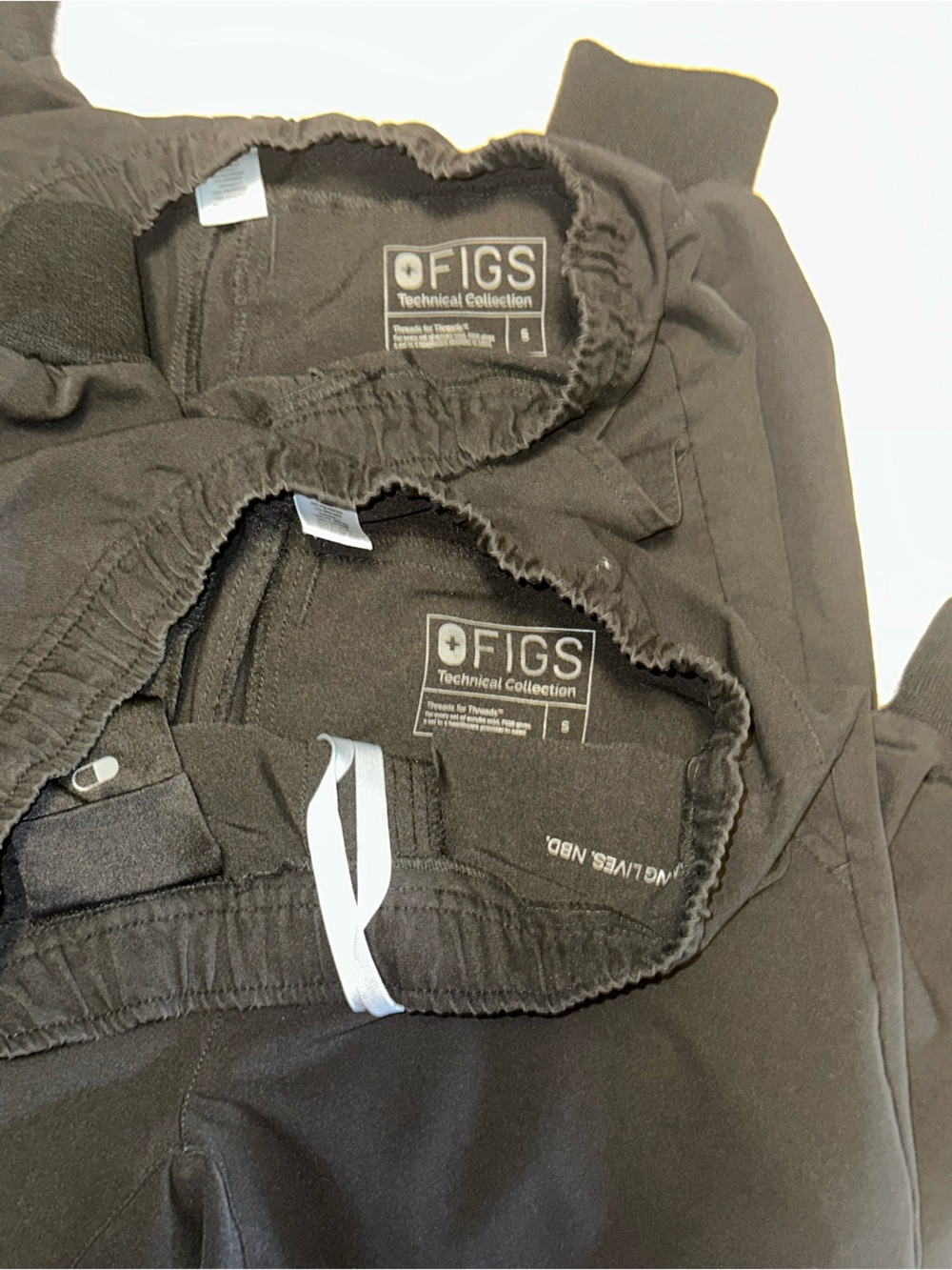 Figs Black Elastic-Waist Jogger Pants - Picture 3 of 3